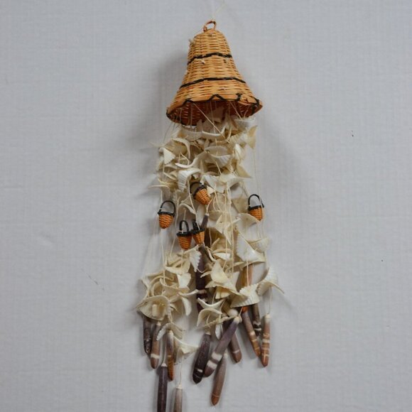 Vintage Wicker Seashell Wind Chime - Picture 8 of 8